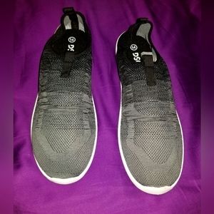 DSG, New, Size 14, Mens Gray & Black Mesh Water Shoes
